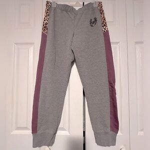 Victoria’s Secret PINK joggers sweatpants gray with leopard design